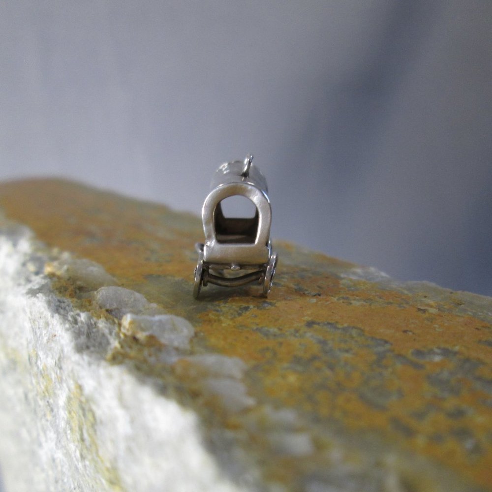 Sterling Silver Charm Conestoga Covered Wagon - Picture 7 of 7